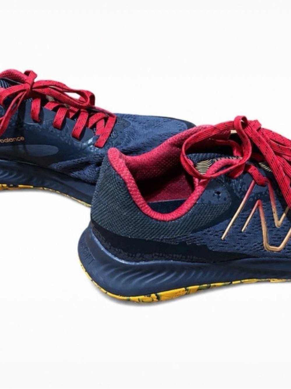 New Balance DynaSoft Nitrel v5 Trail Running Shoes Men’s Size 8 Gray Red